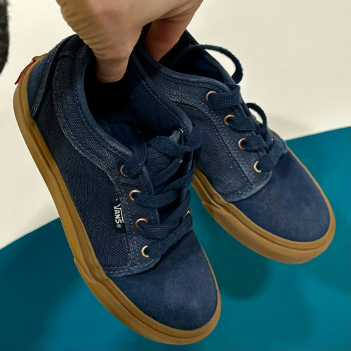 Sneakers, 13C // Vans
