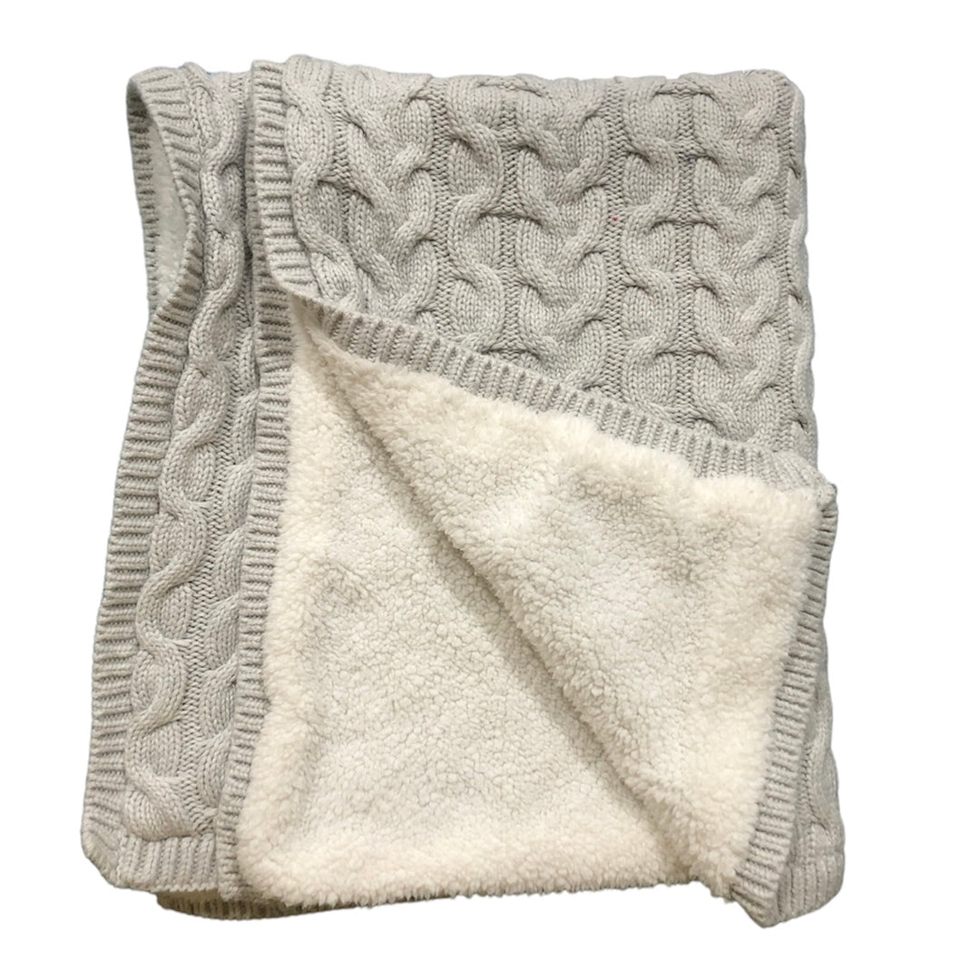 Fluffy Blanket // M&S