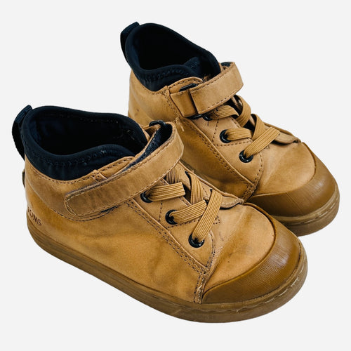 Hightop Sneakers, 8C // Toms