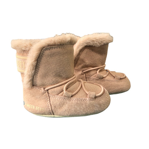 NEW Suede Booties, 4-5C // Moon Boot